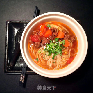 西红柿牛腩汤，西红柿牛腩面的做法步骤：13