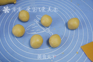 美味南瓜饼的做法步骤：5