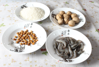 虾仁核桃杏仁粥（补脑必备）的做法步骤：1