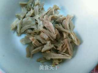瑶柱鸡丝芹菜粥的做法步骤：4