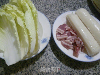 咸肉白菜煮年糕的做法步骤：1