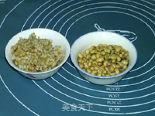 糙米饭豆浆的做法步骤：1