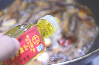 山哥来了烹饪课堂：手撕山胡椒油火焙鱼的做法步骤：6