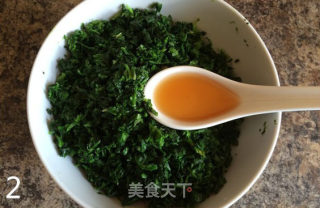 荠菜水饺的做法步骤：2