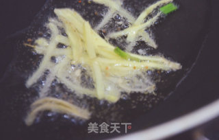 山哥来了：豆豉火焙鱼的做法步骤：2