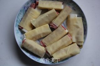 香肠山药卷的做法步骤：6