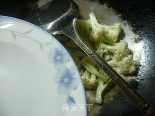 大蒜炒花菜的做法步骤：3