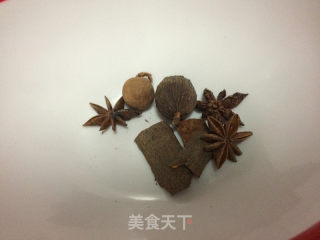 自制的下饭辣椒油的做法步骤：2