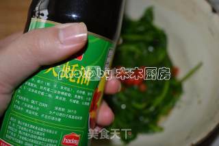 豌豆苗拌核桃仁的做法步骤：10