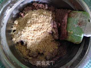 榛果可可球的做法步骤：4