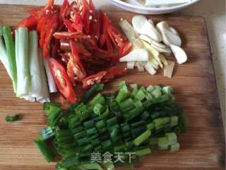 芋头炒牛肉的做法步骤：2