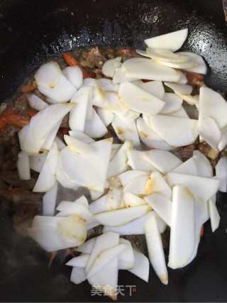 芋头炒牛肉的做法步骤：9