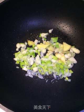 肉末黄豆炒雪里蕻的做法步骤：3