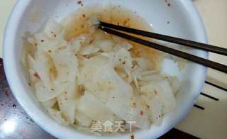 凉拌酸辣甜萝卜的做法步骤：12