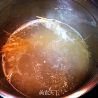 意式肉酱面的做法步骤：2
