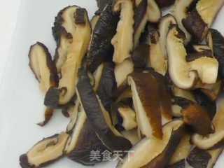 ^(00)^ 香菇鱿鱼蒸肉饼  ☆蒸肉饼3的做法步骤：2
