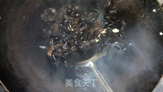 芹菜清炒云耳的做法步骤：7