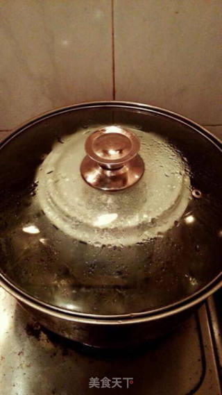 牛奶炖鱼胶的做法步骤：4