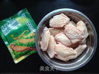 新奥尔良烤翅的做法步骤：1