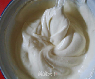 hello kitty奶油蛋糕卷的做法步骤：4