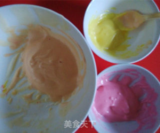 hello kitty奶油蛋糕卷的做法步骤：5