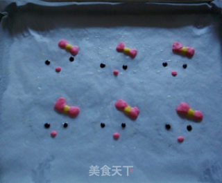 hello kitty奶油蛋糕卷的做法步骤：7