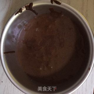 烘焙新手易上手的巧克力分蛋海绵蛋糕的做法步骤：9