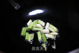 火腿炒年糕的做法步骤：3