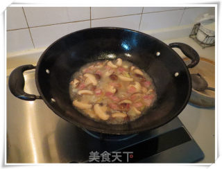 培根香菇炖豆腐的做法步骤：3