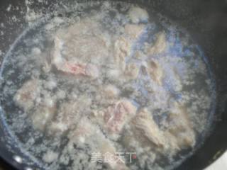 芋儿莲藕炖排骨的做法步骤：4