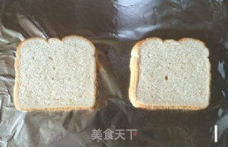 吐司披萨的做法步骤：1