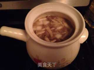 藕片虾米蟹味菇萝卜瑶柱粥的做法步骤：4