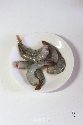 蒸蒸日上之——蒜蓉粉丝培根虾的做法步骤：2