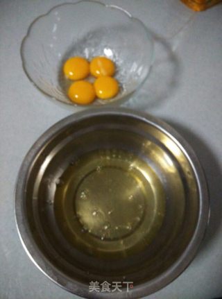 醋栗果酱蛋糕卷的做法步骤：1