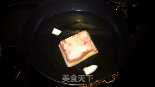 梅菜扣肉的做法步骤：4