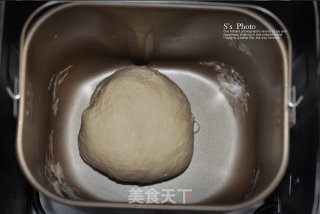 墨西哥肉松小餐包的做法步骤：2