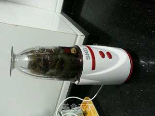 红枣木耳羹的做法步骤：2