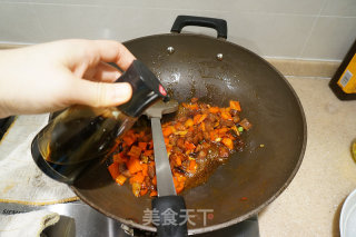 小米椒腊肉炒茄丁的做法步骤：10