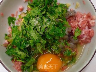 ^Q^鲜虾蒸肉饼  ☆蒸肉饼13的做法步骤：3