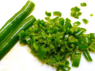^Q^ 尖椒牛肉饼  ☆蒸肉饼14的做法步骤：2