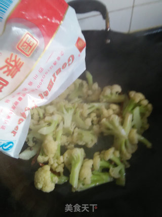 家常炒花菜的做法步骤：8