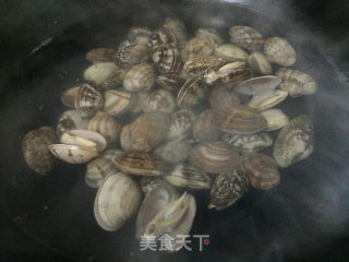 爆炒花蛤的做法步骤：3