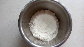 花式馒头——草莓玫瑰馒头的做法步骤：3