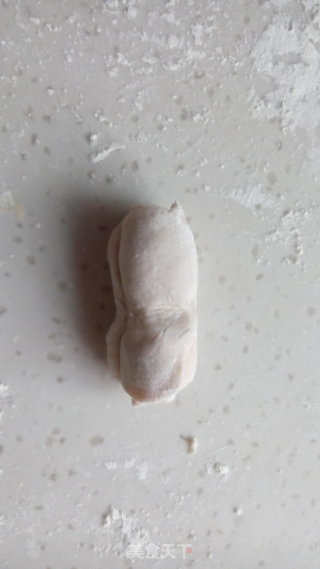 花式馒头——草莓玫瑰馒头的做法步骤：9