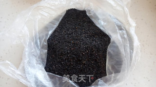 黑芝麻馅的做法步骤：1