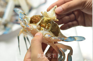 葱姜炒花蟹的做法步骤：3
