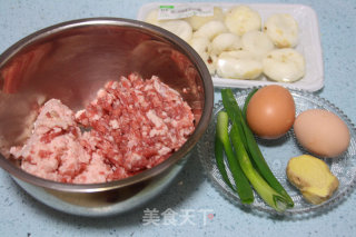 【黄金鲜肉蛋饺】：色美味佳节日必备的做法步骤：3