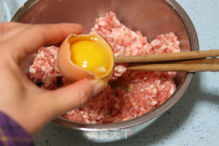 【黄金鲜肉蛋饺】：色美味佳节日必备的做法步骤：5