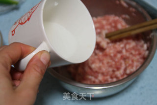 【黄金鲜肉蛋饺】：色美味佳节日必备的做法步骤：7