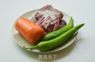 小炒牛肉的做法步骤：1